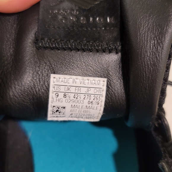 Adidas Shoes - Picture 4 of 5